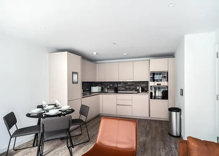 公寓 Spacious 2 Bed In Central *