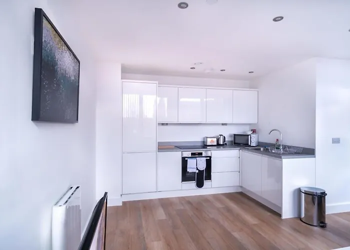 Stayzeni, Alexandra Rise Lovely 1 Bed Appartement