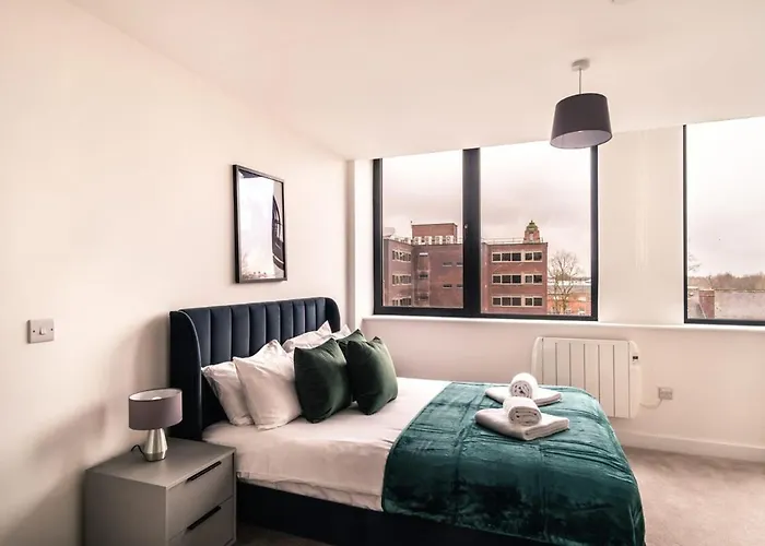 Stayzeni, Alexandra Rise Cool 1 Bed * Manchester