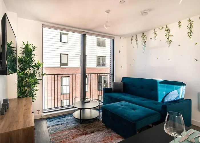 Апартаменты Spacious & Modern 1 Bed Манчестер