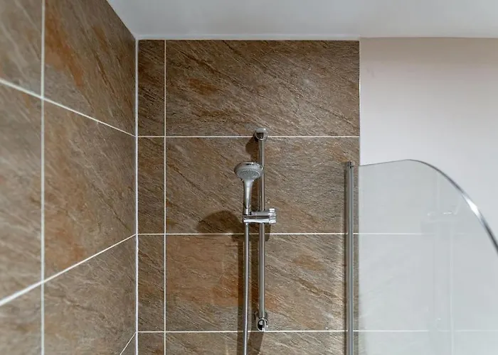 1bed Apartment, Free Parking For Two, Long Term Discounts *