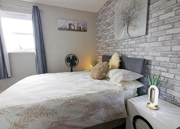 Retreat - Modern 2br * Manchester