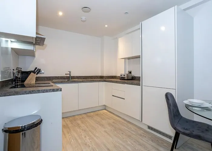 Smart 1 Bedroom In Salford * 맨체스터