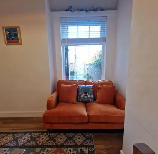 Gorgeous Edwardian Terrace In Old Trafford マンチェスター