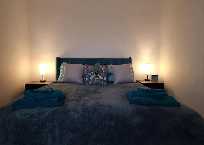 Gorgeous Edwardian Terrace In Old Trafford 別荘 *