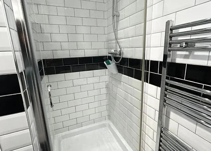 아파트 Lovely 5br In Manchester. Close To The 맨체스터