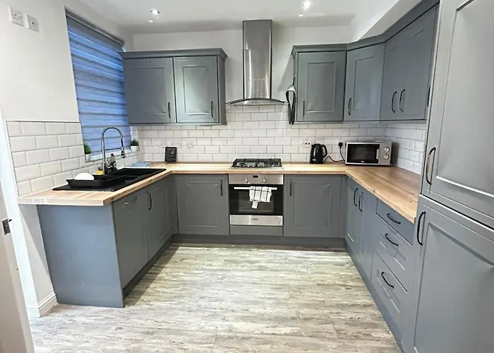 Lejlighed Lovely 5br In Manchester. Close To The Manchester