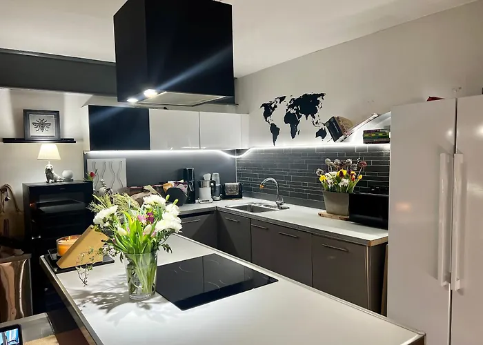 Ancoats Getaway With Terrace And Hot Tub Manchester