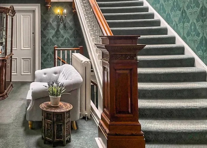 Daire Luxury King Near Royal Hospital - Pass The Keys *