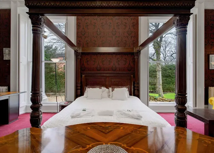 Luxury King Near Royal Hospital - Pass The Keys *