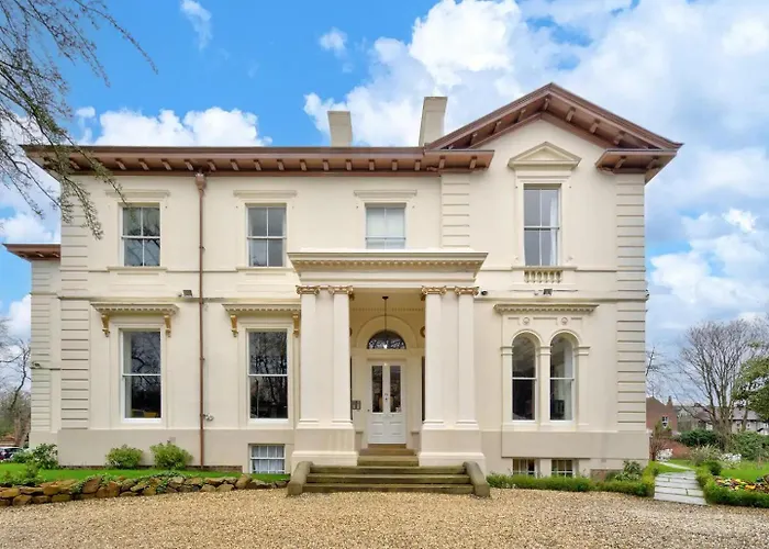 Daire Luxury King Near Royal Hospital - Pass The Keys