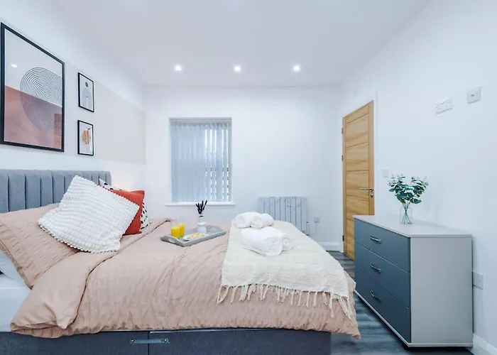 Apartment Heart Of Didsbury, Private Gated Car Park By Hass Haus Manchester