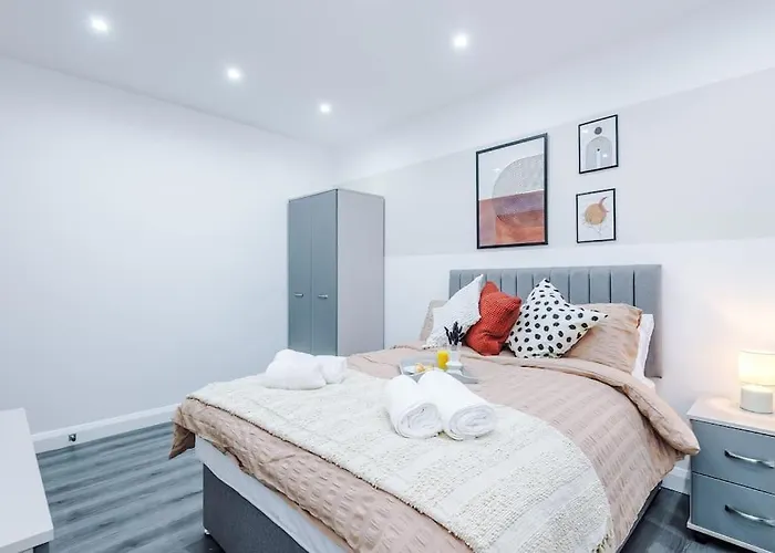 Apartment Heart Of Didsbury, Private Gated Car Park By Hass Haus Manchester