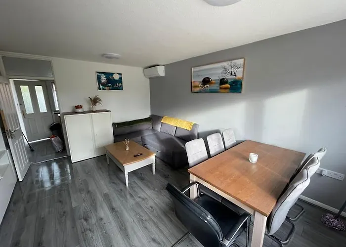 Дом отдыха Cosy 2-bed House In Ancoats Manchester!