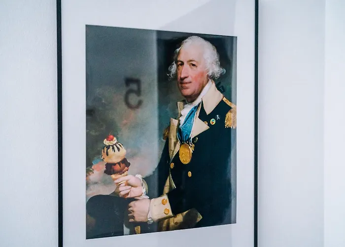 Barton House - Sleeping 10 Сasa de vacaciones *