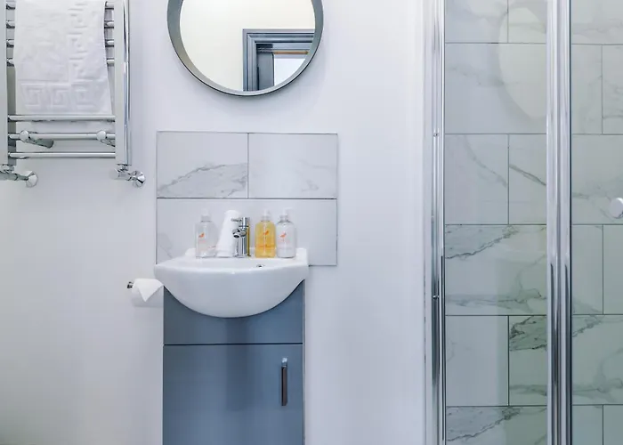 Barton House - Sleeping 10 Mánchester