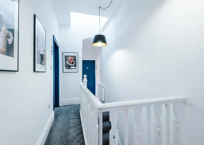 Barton House - Sleeping 10 * Mánchester