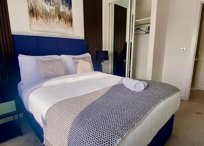 Prime 2 Bedroom With Rooftop Terrace *