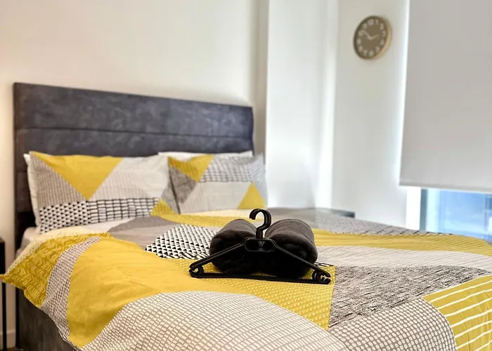 Apartament Fresh 2bed 2bath 2mins Drive To Man Utd Stadium Manchester