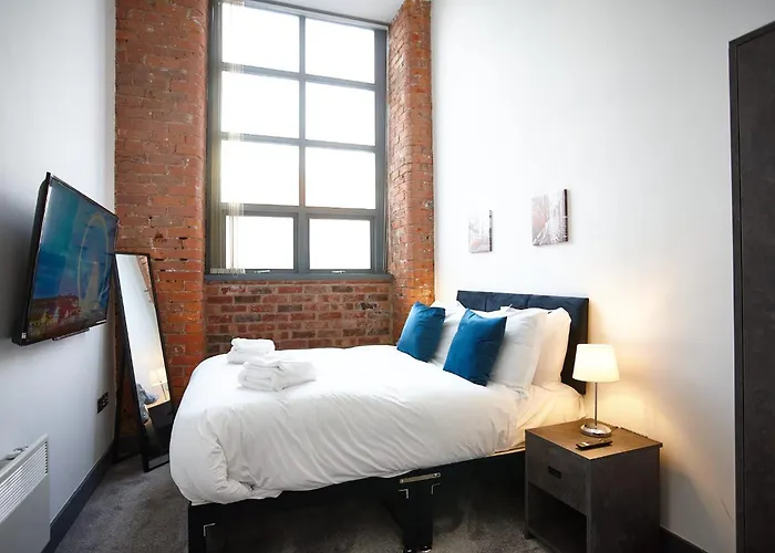 The Larimar Manchester