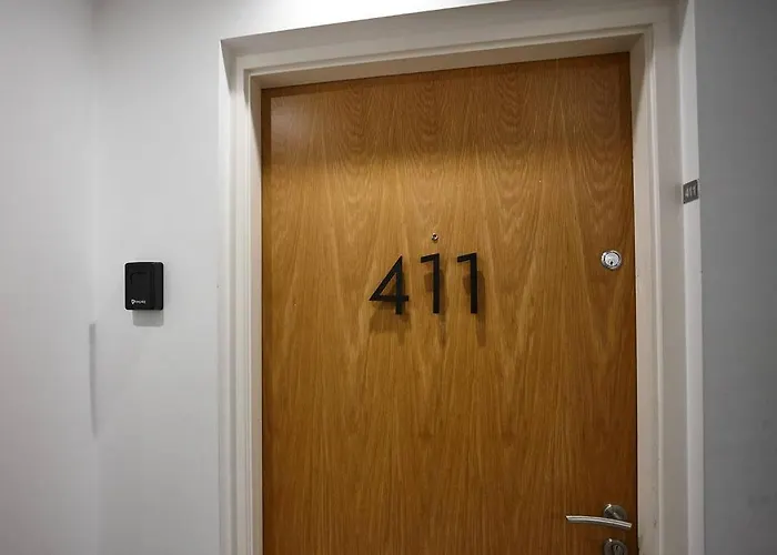 The Garnet Apartment *