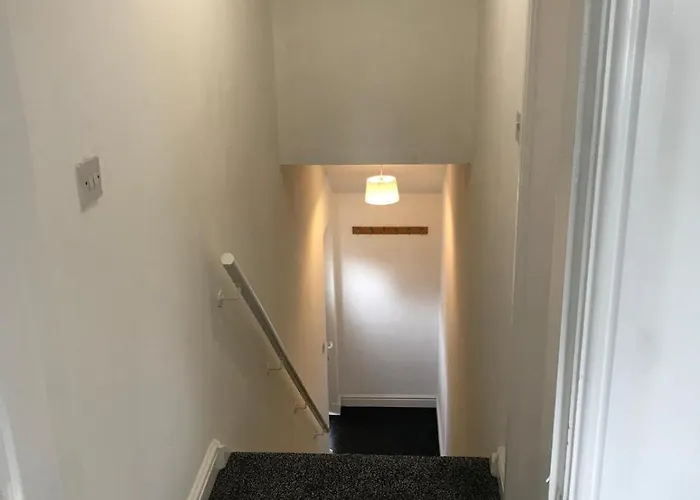 Apartment Cosy & Compact In Swinton *