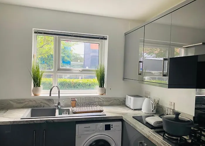 Modern, Stylish And Central Homestay szállás