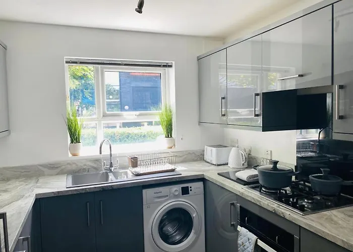 Modern, Stylish And Central