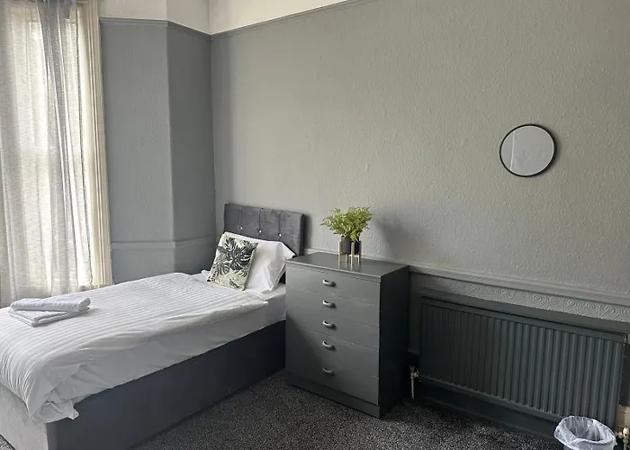 - Free Parking 게스트하우스