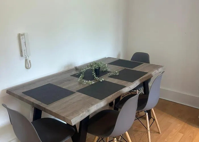 شقة Spacious And Cosy Entire Flat *