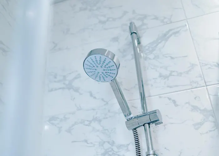 The Retreat Near Salford Quays