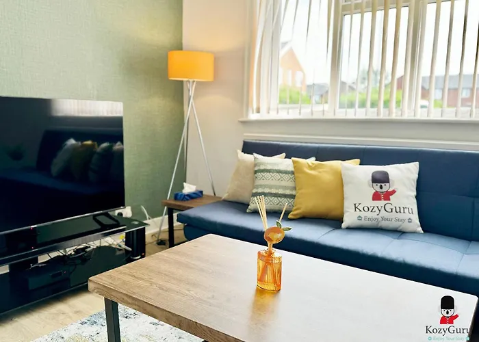 Kozyguru Spacious 3 Bedroom 8ppl Hse 50% Off Long דירה