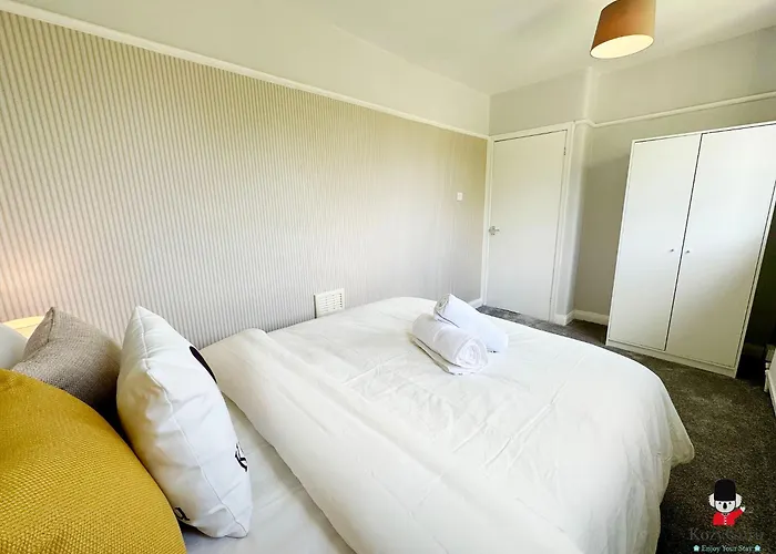 דירה Kozyguru Spacious 3 Bedroom 8ppl Hse 50% Off Long מנצ'סטר