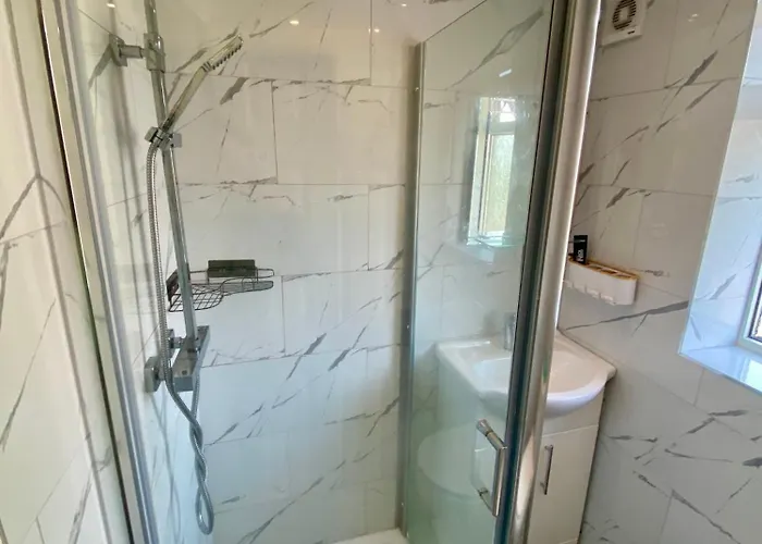 Charming Urban Retreat Проживание в семье *