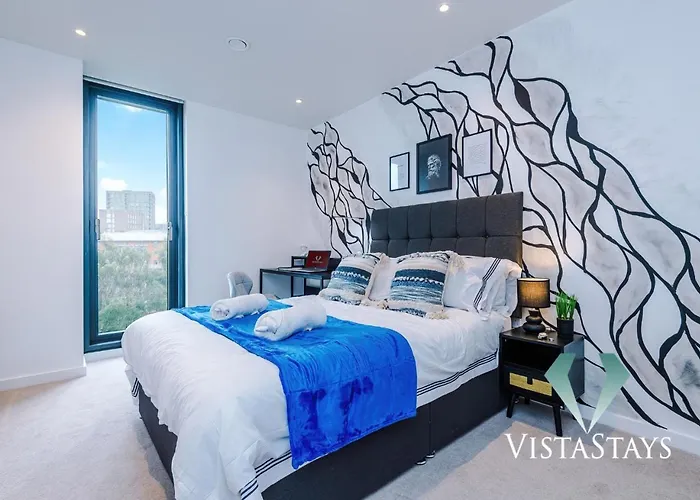 Modern 2 Bedroom By Vista Short Lets & Serviced With Free Wifi & Dart Board Apartament