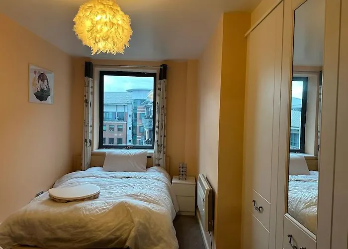 Family Retreat - Center Manchester