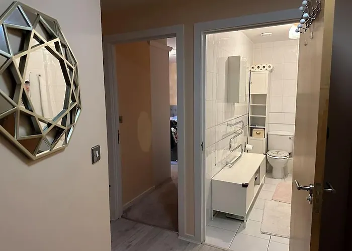 Apartment Family Retreat - Center Manchester