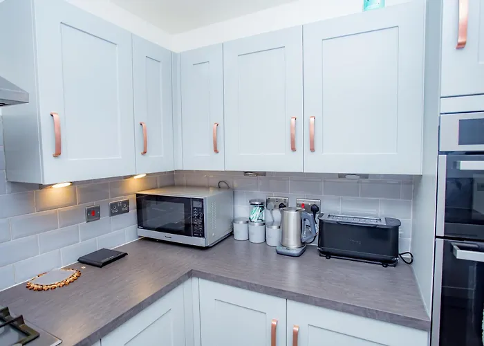 The Edge - Enjoy A Luxury