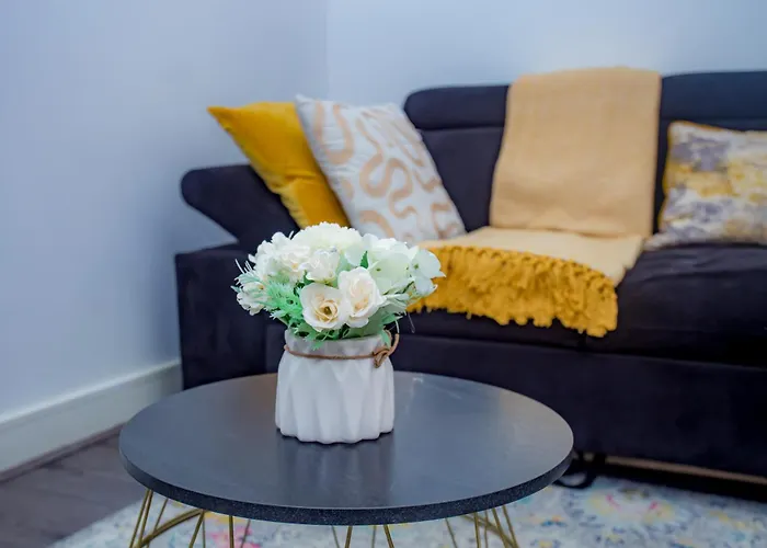 The Edge - Enjoy A Luxury