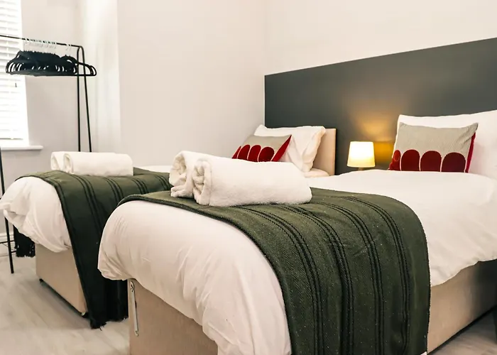 Spacious Stylish With Free Parking 10 Mins To Centre & Ao Arena Ideal For Groups & Long Prázdninový dům Manchester