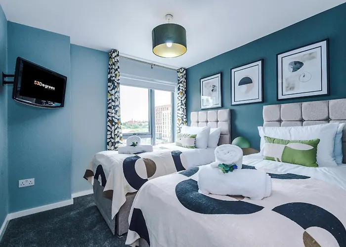 New! Stunning 2-bed In By 53 Degrees Property, Amazing Location - Sleeps 6! マンチェスター