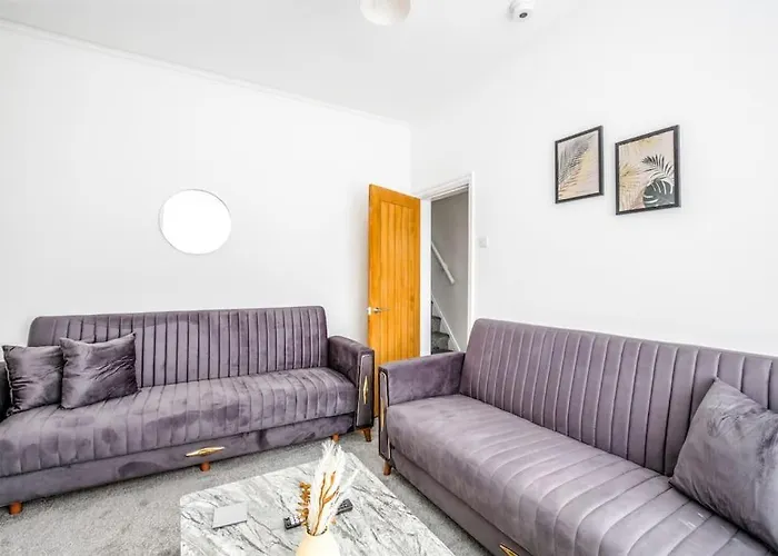 Big New House - 5bdr Near Dom wakacyjny Manchester