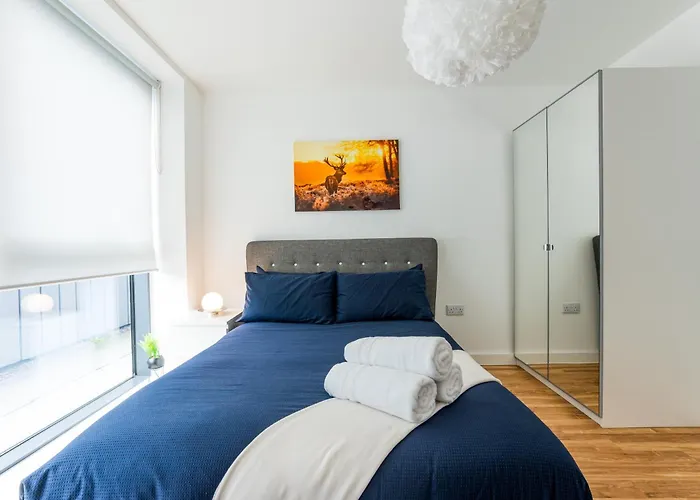 Апартаменты Drillzstays - Salford Quays Free Parking