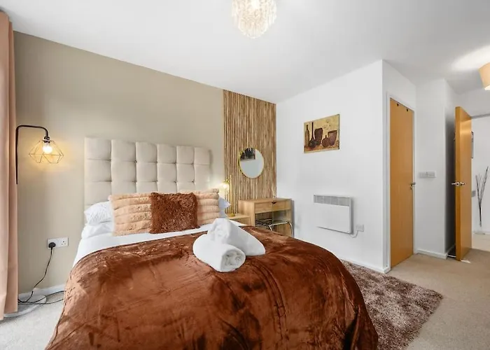 Lejlighed Cityfront Luxe Near Centre Facing Etihad & Coop Live, Free Parking *