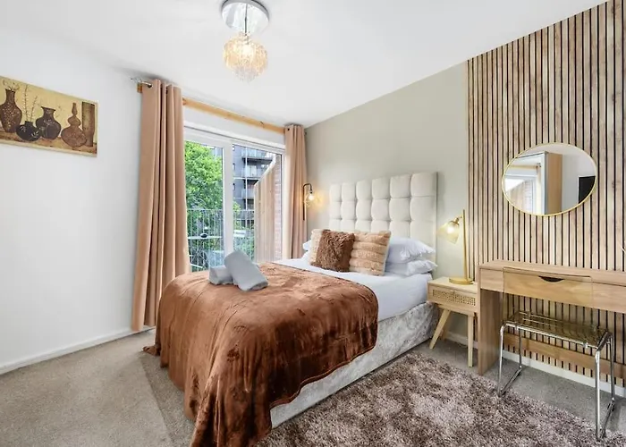 Cityfront Luxe Near Centre Facing Etihad & Coop Live, Free Parking Lejlighed Manchester