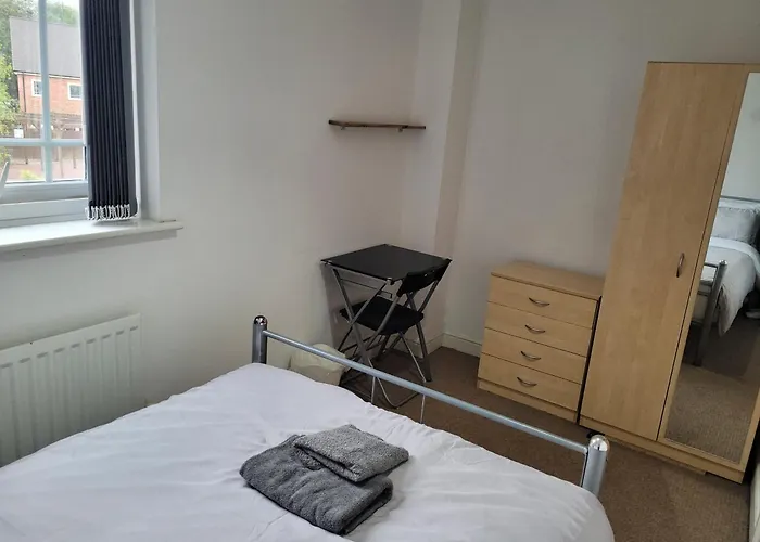 Tenpickering Place Гостевой дом Манчестер