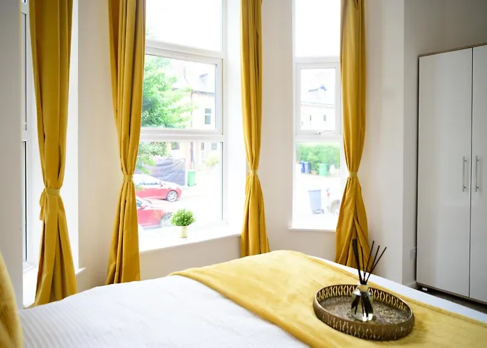 Apartment Autumn Breeze, 2br Apartment, Didsbury,