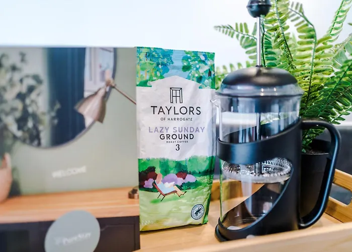 Stunning House In For Business & Leisure - Wi-fi & Parking By Purestay Serviced * Μάντσεστερ