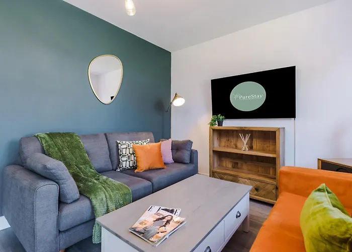 Stunning House In For Business & Leisure - Wi-fi & Parking By Purestay Serviced * Μάντσεστερ