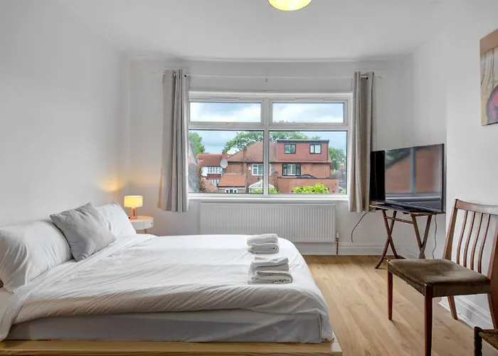 Stylish Family In Old Trafford, - Pass The Keys Feriehus Manchester